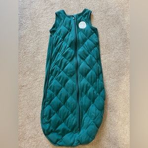 Dreamland weighted sleep sac. Still in great condition! Size medium 6-12 months